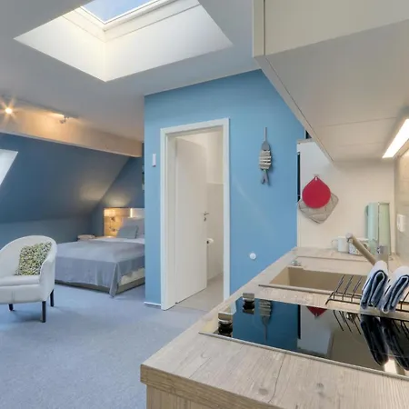 Lovely Studio In With Kitchenette 아파트