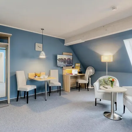 아파트 Lovely Studio In With Kitchenette